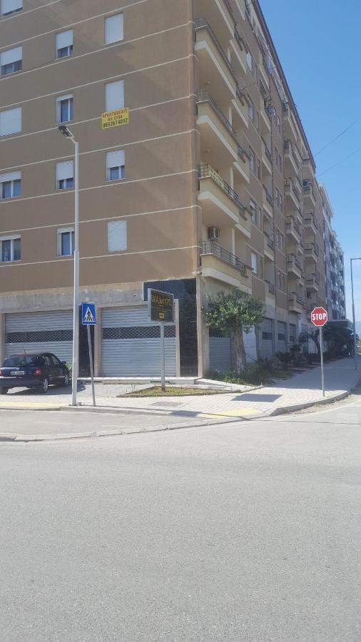 Apartamento Ilarias flat Vlorë Exterior foto